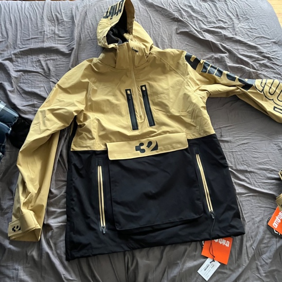 Thirty-Two JP Walker 2023 light anorak - Picture 3 of 6